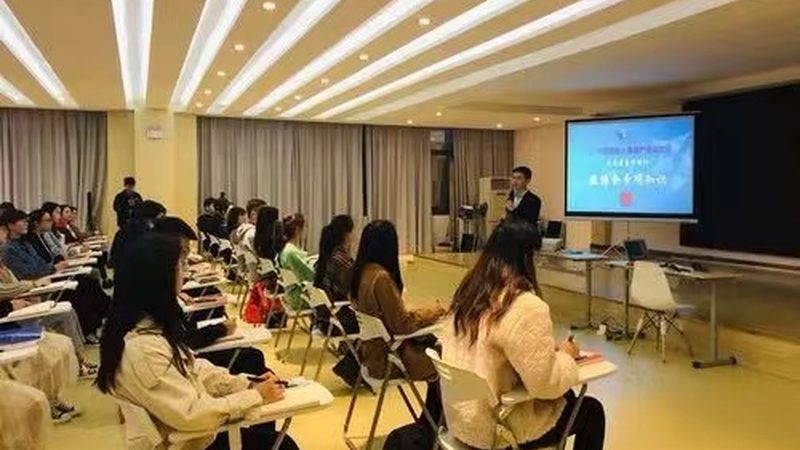 会计培训行业：行业标准解析与注意事项